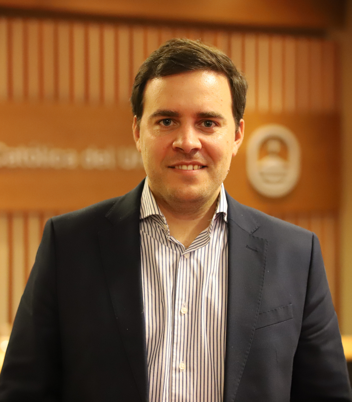 AGUSTIN INTHAMOUSSU AGUSTIN INTHAMOUSSU